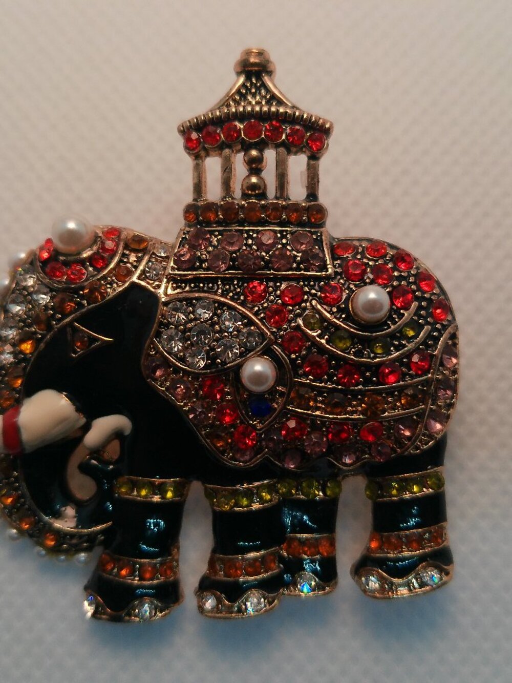 Brooch Enamel & Rhinestone Elephant Brooch